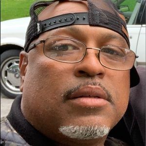 Meet your Posher, Mark